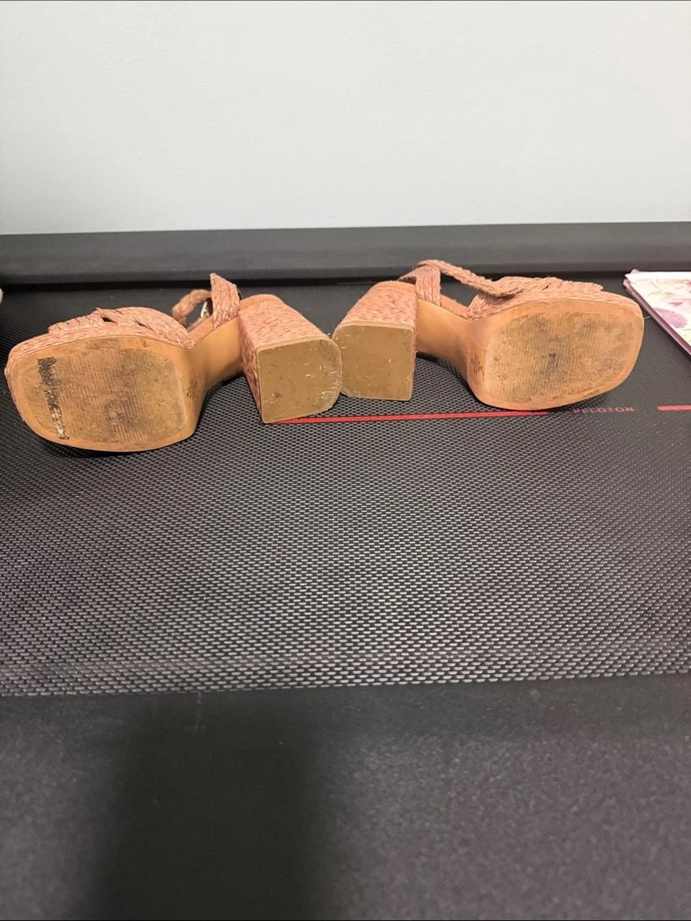 Marc fisher summer sandals